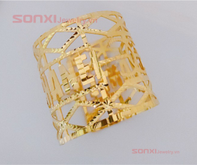 VÒNG TAY BẢN LỚN GIA CÔNG MẪU ĐẸP